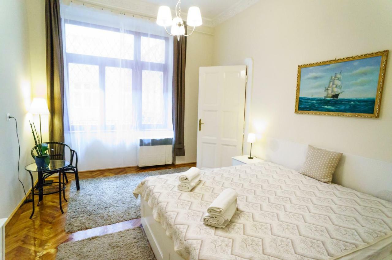 Budapest Kingdom Apartment Central & Car Parking On-Site & Aircon & Quiet & Family Friendly Exterior photo