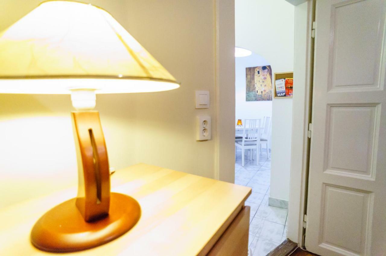 Budapest Kingdom Apartment Central & Car Parking On-Site & Aircon & Quiet & Family Friendly Exterior photo